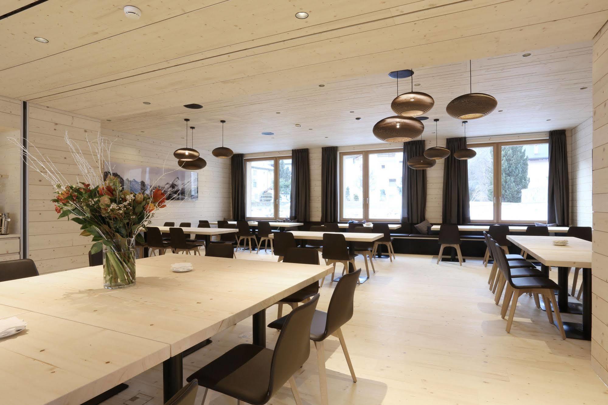 Bever Lodge Ngoại thất bức ảnh